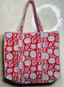 Red & White Floral <b>Tote</b> Bag | Handmade Quilted Cotton Shoulder Bag | Large Everyday Shopping Bag For Women's <b>Travel</b> <b>Tote</b> Bag - Product Image 6