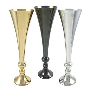 Vase à fleurs en aluminium fait main et personnalisé pour la décoration de la maison et du jardin, pots à fleurs pour la décoration d'événements et de mariages - Product Image 5