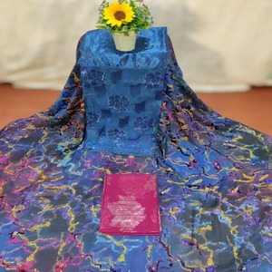 Elegante conjunto somalí de Maqbal Dirac con brillos y diseño floral multicolor con Gorgora y Gabasaar para tela de vestido de mujer - Product Image 5