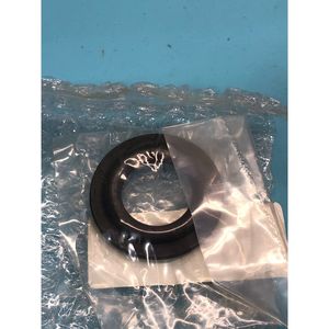 LOT DE 4 AXCELIS 17118500 GRAPHITE APERTURE QUAD - Équipements et pièces semi-conducteurs d'occasion fiables à l'échelle mondiale - Product Image 4