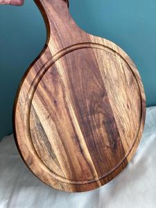 Planche à découper en bois d'acacia, design rond en forme de pagaie, épaisse, durable, sûre pour les couteaux, idéale pour couper, servir et décorer la cuisine de manière rustique - Product Image 6