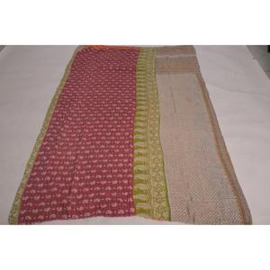 ผ้าห่มกันธาพิมพ์ลายทำมือ ลายดอกไม้สไตล์วินเทจ ผ้าฝ้ายซักได้ ผ้าคลุมเตียงอินเดียแบบสองด้าน ของตกแต่งบ้านสไตล์โบโฮ - Product Image 3