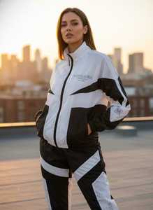 Conjunto de Pantalones y Chaqueta Deportiva Impermeable con Capucha, Unisex, de Nailon, para Otoño, Diseño 2 en 1, Personalizable con Logotipo, OEM - Product Image 6