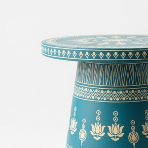 Mesa Auxiliar Artesanal con Incrustaciones de Hueso – Mesa Redonda Azul Turquesa con Patrón Floral, Taburete Decorativo de Lujo para Sala de Estar - Product Image 3