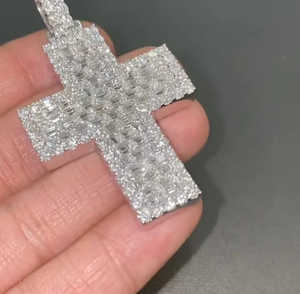 Collar con Colgante de Cruz con Incrustaciones de Moissanita y Perla de Agua Dulce, Plata de Ley 925 con Baño de Rodio, Joyería Religiosa Unisex Estilo Hip Hop - Product Image 4