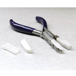 Alicates de Punta Plana de Acero Inoxidable de Alta Calidad Marca ZETOMED PRO con Mordazas de Nailon para Trabajar con Alambre, Fabricación de Joyas y Envoltura de Alambres - Product Image 1