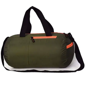Sac de sport en cuir véritable 100% fait main, écologique, avec design élégant à points de couture, durable et idéal pour la salle de sport - Product Image 6