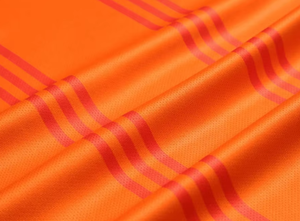 เสื้อฟุตบอล/ซอคเกอร์แบบแห้งเร็ว ระบายอากาศได้ดี พร้อมออกแบบลายตามสั่งสำหรับผู้ชาย - Product Image 2