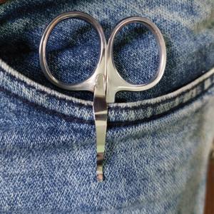 Tijeras para Vendajes de Enfermería MEDIHEAL SURGICAL CORPORATION, 5.5 Pulgadas, Borde Recto, Acero Inoxidable Alemán, Clase I, para Uso Médico y Quirúrgico - Product Image 2