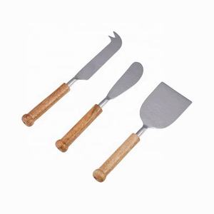 Service à fromage de luxe en acier inoxydable avec manche en bois fait à la main Set à fromage de haute qualité Argent mat - Product Image 4