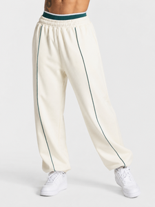 Pantalon de jogging surdimensionné pour homme en molleton de coton de qualité supérieure, avec ligne contrastante personnalisée et poches arrière, coupe large - Product Image 1