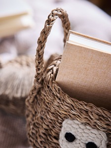 <b>Woven</b> seagrass <b>basket</b> in the shape of a pig Handmade Storage <b>Basket</b> Wholesale eco-friendly Made in Viet Nam - Product Image 6