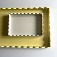 Ensemble de plateaux rectangulaires laqués à bords festonnés, faits à la main, de haute qualité, pour la décoration de la maison, des hôtels et des tables basses.