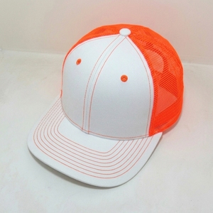Casquette Trucker Personnalisée à 6 Panneaux, Dos en Maille, Visière Plate Courante, Fermeture Snap Réglable, Unisexe, OEM ODM, Marque Privée, Faible MOQ - Product Image 2