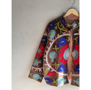 Hand Embroidered Breathable <b>Velvet</b> <b>Jacket</b> <b>Women</b> Mandarin Collar Floral Pattern Full Sleeve Autumn Bohemian Style Eco-Friendly - Product Image 2
