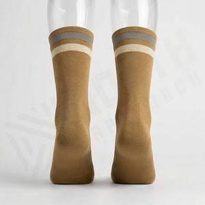 Calcetines de Ciclismo de Nailon a Rayas de Alta Calidad, Calcetines Deportivos de Moda, Transpirables, Resistentes, Suaves, Color Personalizado, Pares - Product Image 2