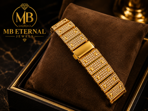 นาฬิกาหรู MB ETERNAL รุ่น Luxury Diamond ตัวเรือนทรงเหลี่ยม 30 มม. สายทองเหลืองสีเหลือง หน้าปัดเลขโรมัน ระบบควอตซ์ ตัวล็อคแบบ Deployment Clasp - Product Image 4