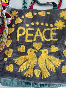 New Fashion Handbags 2024 Lady Luxury Velvet Soft Bags Lady Design Purses for Woman Design Gift for Women - Product Image 2