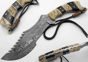 Cuchillo de Caza de Acero de Damasco Hecho a Mano de la Mejor Calidad con Mango de Madera, Soporte OEM - Product Image 6