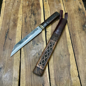 Cuchillo Vikingo Seax Forjado a Mano con Funda de Cuero, Cuchillo de Caza Afilado para Acampar, Regalo para Hombres, Cumpleaños o Boda - Product Image 5