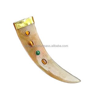 Colmillo de cuerno de lujo hecho a mano y colgantes de cuerno de buey con personalización Cuerno real blanco y marrón - Product Image 3