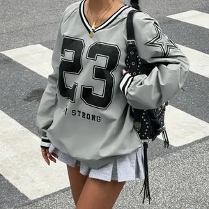 Jersey de Fútbol Americano Unisex Azul Cielo con Cuello en V y Ribete Negro, Personalizable con Nombre de Equipo, Transpirable, Impermeable y Resistente al Viento - Product Image 2