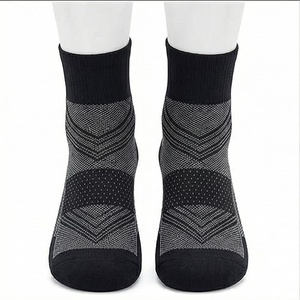 Ankle Socks Geometric Pattern Breathable Polyester Spandex Running Sports Socks for Adults Summer Use - Product Image 1