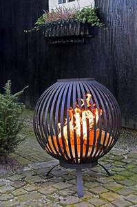 Brasero d'extérieur en fonte pour grands bûches, design moderne et antique, décoratif, pour fêtes, accessoire de jardin pour l'hiver - Product Image 4