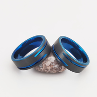 Anillo de carburo de tungsteno negro con ranuras azules y banda interior azul, alianza de boda cepillada de 8 mm para hombre, joyería deportiva al por mayor