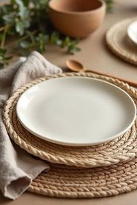 Assiette décorative en rotin tressé de haute qualité |   Plateau de service rond en paille de style bohème pour la décoration de table moderne à la maison - Product Image 2