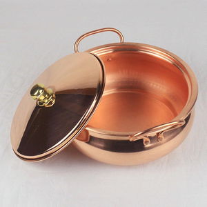 Olla Decorativa de Metal, Fabricada en Cobre con Diseño Martillado, Aspecto Atractivo, Utensilio de Cocina con Acabado Brillante, Calentador de Alimentos para Bodas y Fiestas - Product Image 1