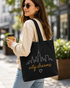 กระเป๋าผ้าแคนวาสสีดำ City Dreams ขนาด 18x12x5 นิ้ว ทนทาน พิมพ์ลายเส้นขอบฟ้าเมือง ปิดแบบปรับแต่งได้ ฐานกว้าง พร้อมสำหรับการเดินทาง - Product Image 5