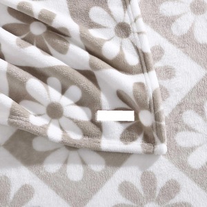 Mantas de Felpa Personalizables con Logotipo, de Alta Calidad, 100% Poliéster, Tejidas con Patrón Sólido, Diversos Tamaños Disponibles - Product Image 6