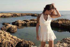 Minivestido blanco con volantes, estilo hada, con cordones en la espalda, estilo bohemio, para mujer, para fiesta de verano, vestido sexy, regalo para ella - Product Image 2