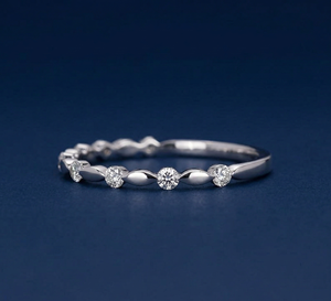 Anillo de Diamante Cultivado en Laboratorio de Oro de 14K, Anillo de Boda Minimalista, Anillo de Diamante Creado en Laboratorio Apilable para Mujer - Product Image 3