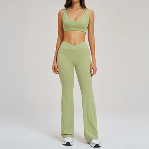 Ensemble de yoga 2 pièces pour femme : soutien-gorge de sport à col halter et leggings évasés taille haute, respirant et extensible, pour la gym et le fitness - Product Image 4