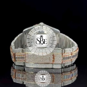 Reloj de Lujo de Acero Inoxidable Plateado de Alta Calidad en Oferta, Movimiento ETA, Cronógrafo, Resistente al Agua 3BAR, Caja Cuadrada, Esfera de Cristal - Product Image 4