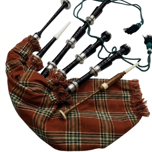 Bagpipe écossais artisanal en bois de rose, motif tartan marron, avec montures argentées, taille standard, ensemble musical écossais - Product Image 3