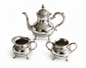 Ensemble de service à café et thé en acier inoxydable de qualité supérieure, artisanal, durable, écologique, avec cafetière, sucrier et crémier, design géométrique moderne - Product Image 2