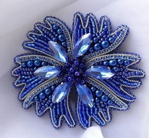 Broche de Flores Bordado a Mano de Primera Calidad con Cuentas para Mujeres, Hombres y Niños - Joyería para Fiestas y Compromisos, para Abrigos, Bufandas y Sombreros - Product Image 3