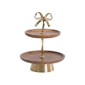 Soporte de Pastel de Aluminio Fundido Dorado de 2 Niveles de Lujo con Asa de Rama Floral, Elegante Exhibidor Cuadrado para Postres y Decoración para Cupcakes - Product Image 6