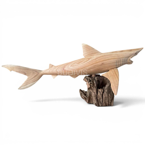 Figura de Tiburón Blanco Tallada a Mano en Madera Budivis, Base de Madera Natural, Estilo Art Deco, Escultura Náutica Ecológica - Product Image 2