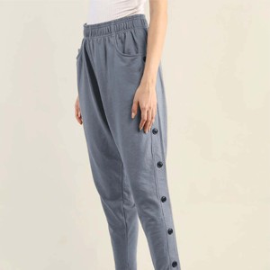 Pantalon de jogging confortable pour femme avec taille élastique et cordon de serrage - Parfait pour les tenues décontractées, les entraînements et la détente - Product Image 4