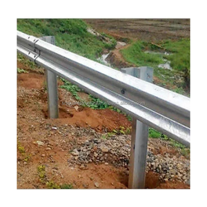Barrière de sécurité routière en acier galvanisé à trois vagues et trois poutres pour la protection routière, emballage sécurisé - Product Image 1