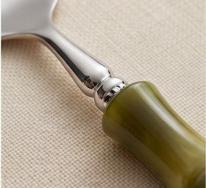 Ensemble de couverts élégants en acier inoxydable poli miroir avec manche en résine verte brillante pour la maison, la cuisine et les restaurants - Product Image 2