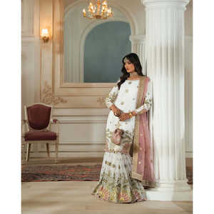 Conjunto de traje de fiesta de diseñador para mujer con trabajo bordado pesado Top-Plazzo y Dupatta - Product Image 3