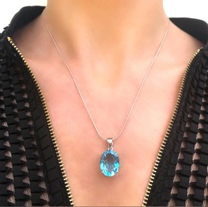 Colgante ovalado grande de topacio azul genuino, elegante piedra preciosa azul, joyería de plata, regalo de piedra de nacimiento de diciembre para mujer. - Product Image 3