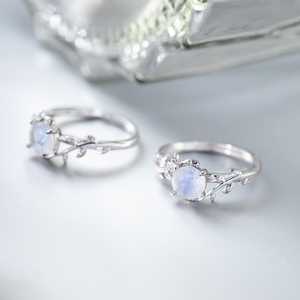 แหวนใบไม้มูนสโตนธรรมชาติ แหวนเพชรพลอยสำหรับหมั้น แหวนเงินแท้ 925 ชุบทอง 14K เครื่องประดับชั้นดี ของขวัญสำหรับเธอ - Product Image 4