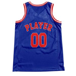 Ensemble uniforme de basket-ball bleu personnalisé, maillot et short rétro avec texte rouge, nom et numéro de l'équipe, design classique - Product Image 4