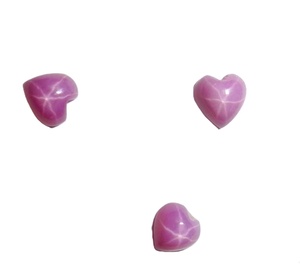 Rubis étoilé taille cœur 4x4 mm 1,5 carat, cabochon opaque poli créé en laboratoire avec effet étoile à 6 branches pour la fabrication de bijoux - Product Image 2